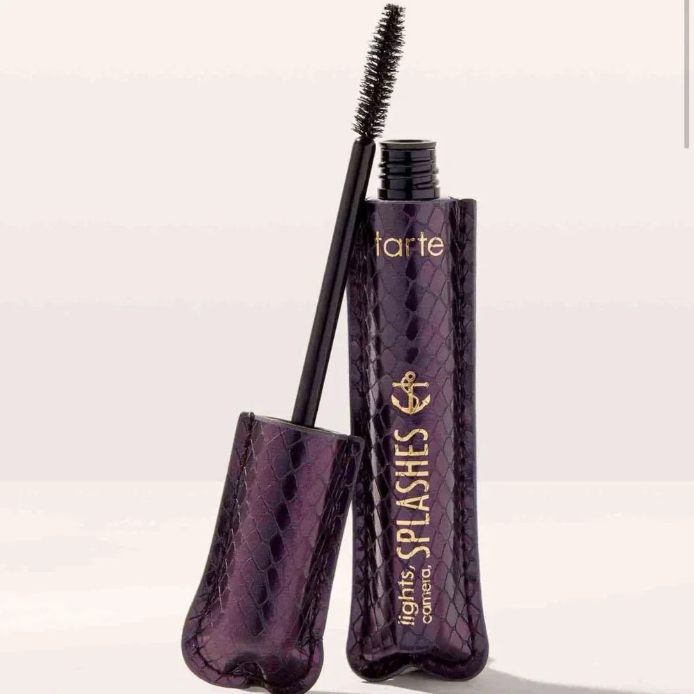 NIB Taste Lights, Camera, Splashes™ Waterproof Mascara Instant Eye Lift Black